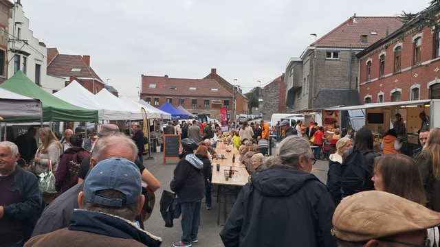 marché de village à la Boucherie Paysanne de Naast,